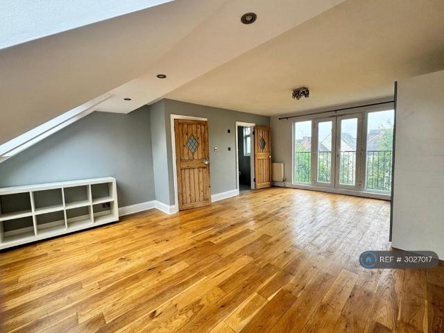 Brickwood Road, Croydon, CR0 4 bed semi detached house to rent £3,250 pcm £750 pw