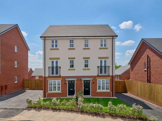 Brickwork Close, Tyburn, B24 9PE, United Kingdom | 3 bed townhouse for rent #137645641 | Rentberry