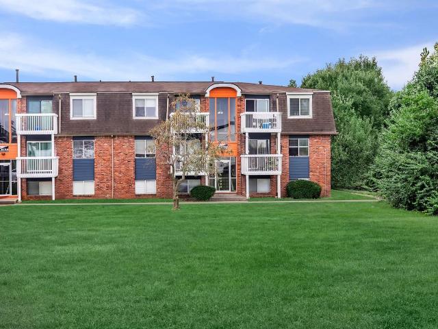 Brickyard Flats Studio Apartment for Rent at 6363 Hollister Drive, Speedway, IN 46224 Speedway