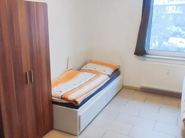 Bricht 2 Room Apartment, Duisburg Amsterdam Apartments for Rent