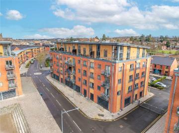 Bridgeview House, 2 Woodhouse Close, Worcester, Worcestershire WR5, 2 bed flat to rent, £1,200 pcm | PrimeLocation
