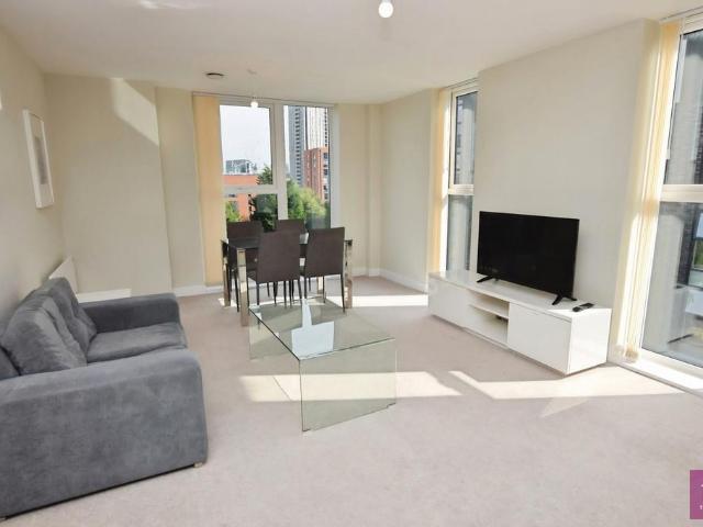 Bridgewater Gate, Woden Street. 2 bed flat to rent £1,450 pcm £335 pw