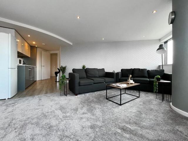 Bridgewater Place, Water Lane, Leeds 2 bed flat to rent £1,550 pcm £358 pw