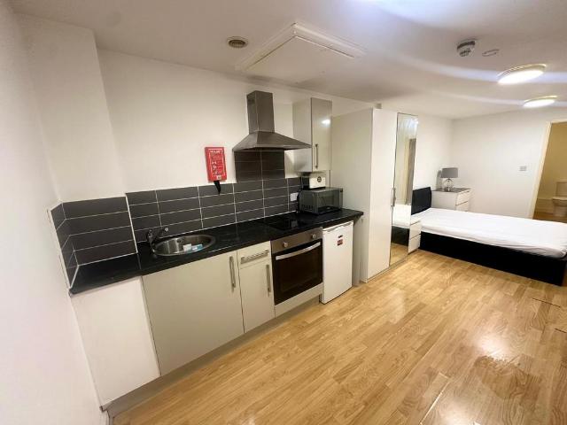 Bridgewater Street, Liverpool L1 1 bed flat to rent £675 pcm £156 pw