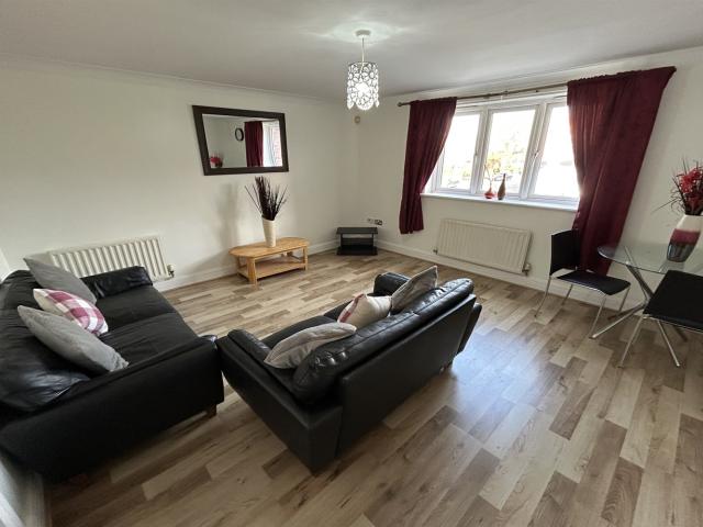 Bridgewater Street, Sale, 2 bedroom, Apartment