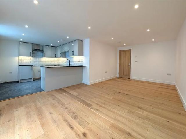 Bridge Court, Castle Street, Totnes
