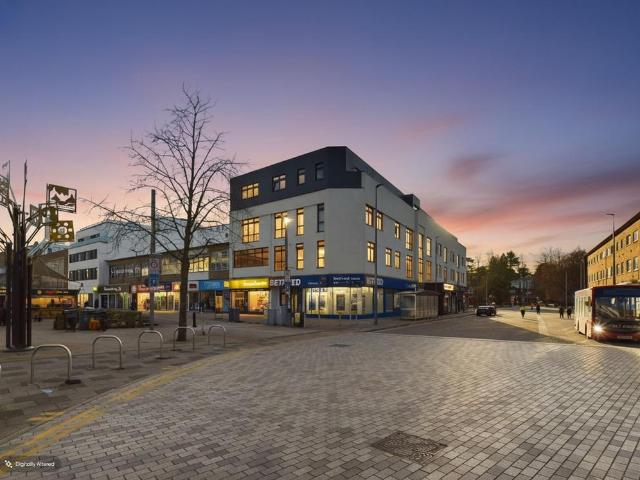 Bridge Court, Bridge Street, Hemel. 1 bed flat to rent £1,250 pcm £288 pw