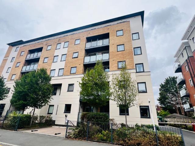 Bridge Avenue, Maidenhead SL6, 2 bed flat to rent, £1,850 pcm | PrimeLocation
