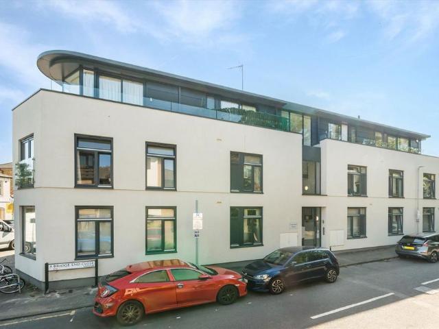 Bridge End Close, Kingston Upon. 1 bed flat to rent £1,850 pcm £427 pw