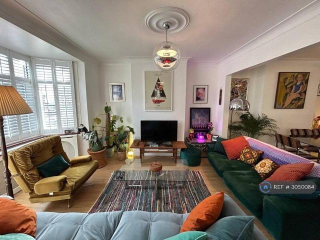 Bridge End, London, E17 3 bed end of terrace house to rent £3,250 pcm £750 pw