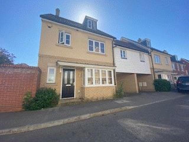 Bridge Farm Close, Mildenhall IP28, 4 bed link detached house to rent, £1,575 pcm | PrimeLocation