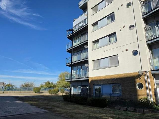 Bridge House, Defence Close, LONDON SE28 2 bed flat to rent £2,100 pcm £485 pw