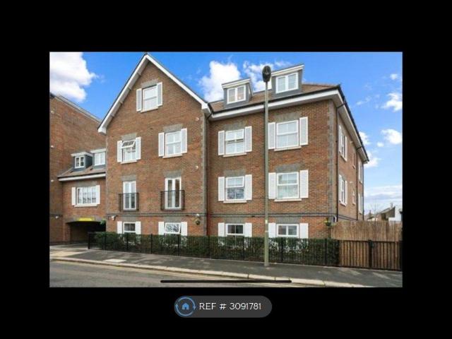 Bridge House, Walton On Thames KT12, 3 bed flat to rent, £2,750 pcm | PrimeLocation