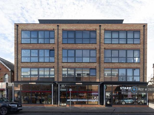 Bridge House, Weybridge, KT13 1 bed flat to rent £1,595 pcm £368 pw