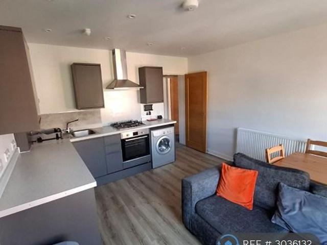 Bridge St, Macclesfield, SK11 2 bed flat to rent £1,095 pcm £253 pw