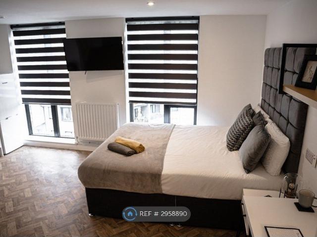 Bridge St West, Birmingham B19, Studio to rent, £1,050 pcm | PrimeLocation