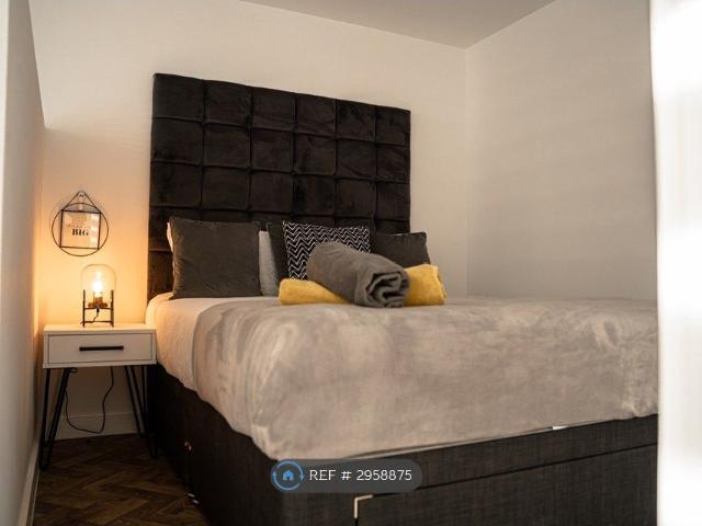 Bridge St West, Birmingham B19, Studio to rent, £1,300 pcm | PrimeLocation