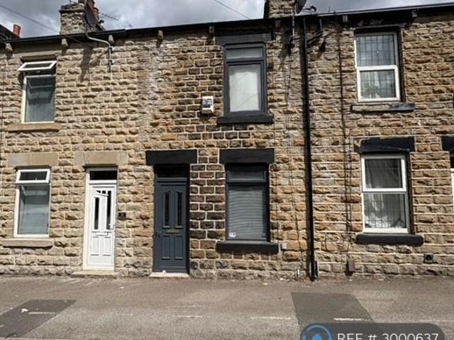 Bridge Street, Barnsley, S71 2 bed terraced house to rent £725 pcm £167 pw