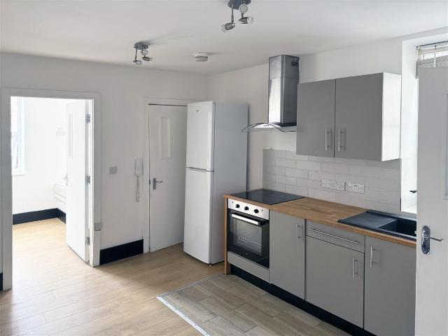 Bridge Street, Bewsey And Whitecross, Warrington WA1, 1 bed flat to rent, £600 pcm | PrimeLocation