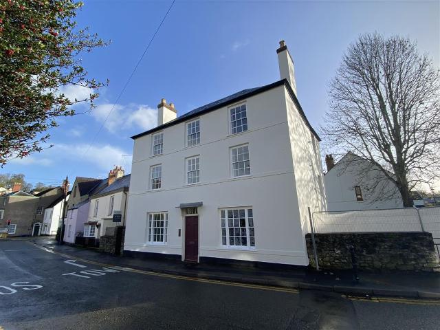 Bridge Street, Chepstow NP16, 1 bed flat to rent, £850 pcm | PrimeLocation