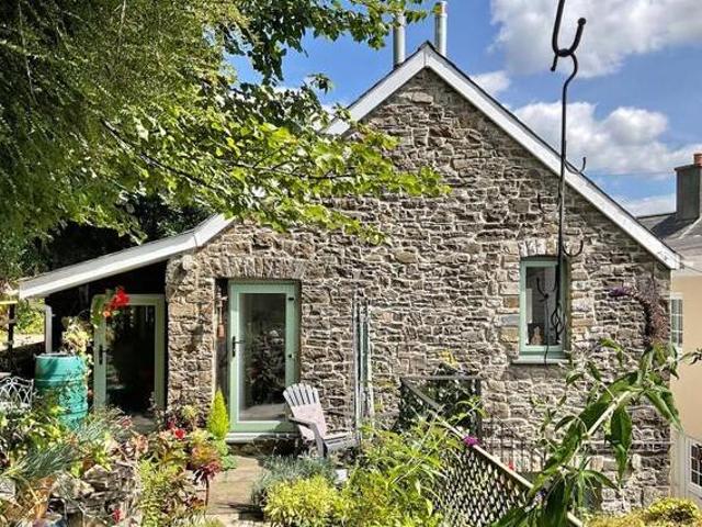 Bridge Street, Llandeilo, 2 Bedroom Character