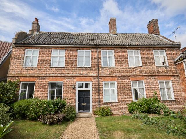 Bridge Street Loddon, Norwich, Norfolk NR14, 4 bed semi detached house to rent, £1,800 pcm | PrimeLocation