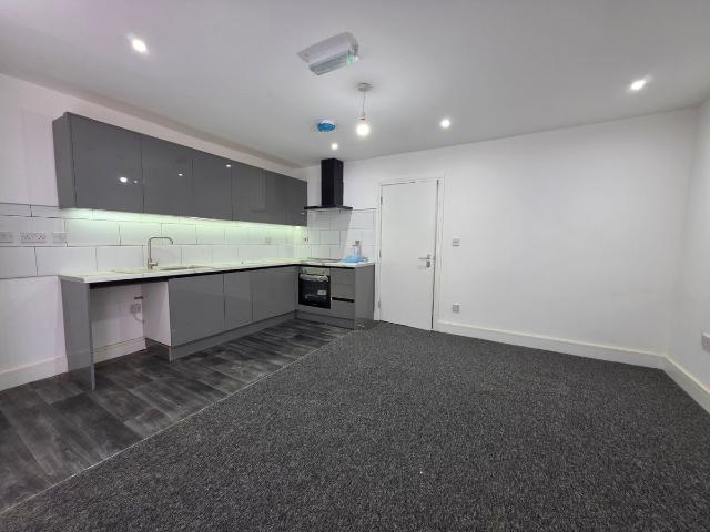 Bridge Street, Walsall WS1, 1 bed flat to rent, £750 pcm | PrimeLocation