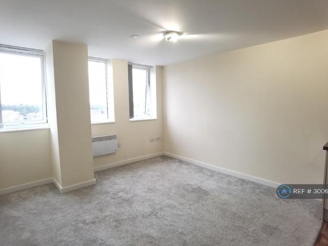 Bridge Street, Walsall, WS1 1 bed flat to rent £750 pcm £173 pw