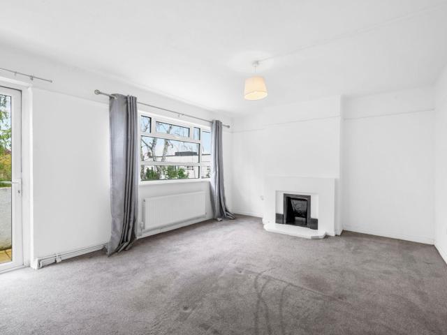 Bridge Street, Walton On Thames, KT12