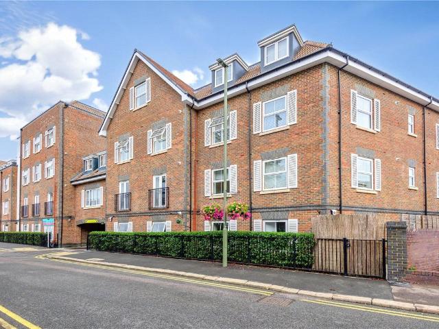 Bridge Street, Walton On Thames KT12, 2 bed flat to rent, £2,200 pcm | PrimeLocation