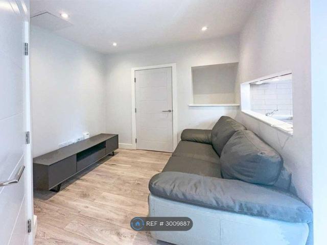Bridge Street, Warrington WA1, 1 bed flat to rent, £595 pcm | PrimeLocation