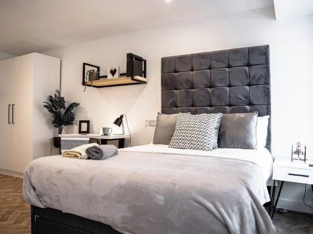 Bridge Street West, Birmingham B19, Studio to rent, £925 pcm | PrimeLocation