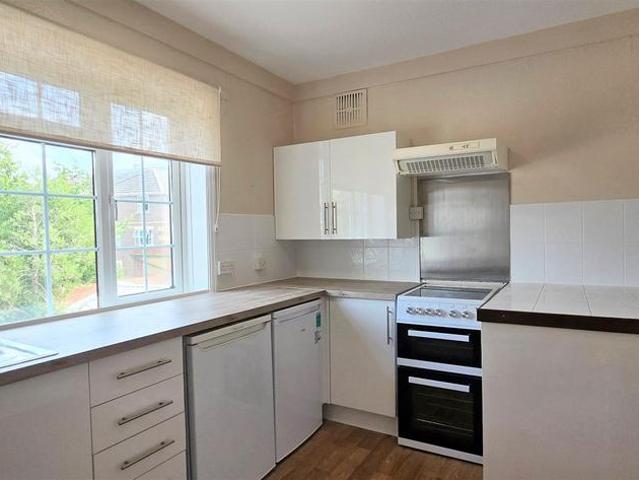 Bridge Street 1 bed apartment to rent £1,100 pcm £254 pw