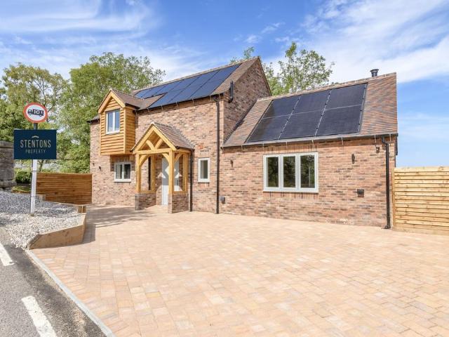 Bridge Road, TF13 6BA 4 bed detached house to rent £2,225 pcm £513 pw