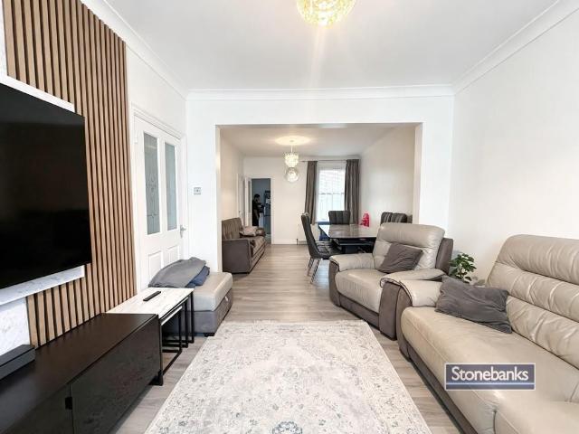 Bridge Road, Uxbridge UB8, 3 bed property to rent, £2,500 pcm | PrimeLocation