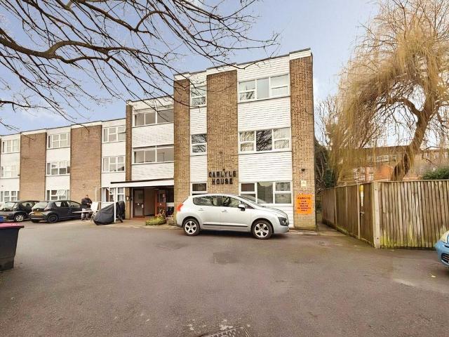 Bridge Road, West Sussex BN14 1 bed flat to rent £950 pcm £219 pw