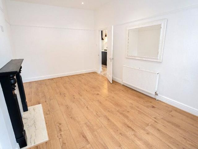 Bridge Road, CH48 5EX, West Kirby