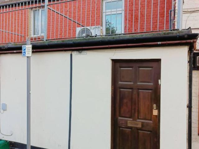 Bridge Road, Grays, Essex RM17, 3 bed flat to rent, £1,400 pcm | PrimeLocation