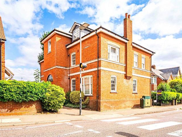Bridge Road, Hunton Bridge, Kings Langley, Hertfordshire WD4, 2 bed flat to rent, £1,500 pcm | PrimeLocation