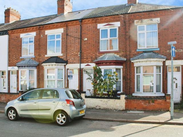 Bridge Road, Spinney Hills, Leicester. 3 bed terraced house to rent £1,250 pcm £288 pw