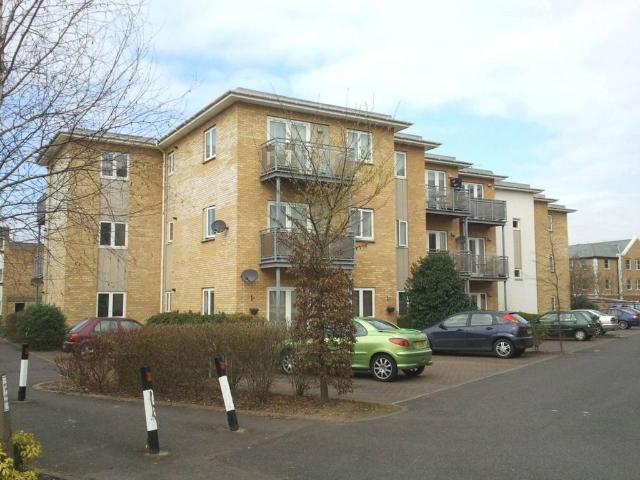 BRIDGE WHARF, CHERTSEY 2 bed apartment to rent £1,525 pcm £352 pw