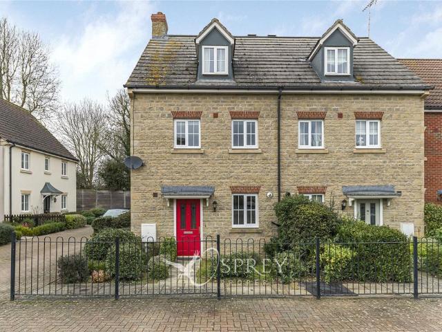 Bridge View, Oundle PE8 3 bed terraced house to rent £1,250 pcm £288 pw