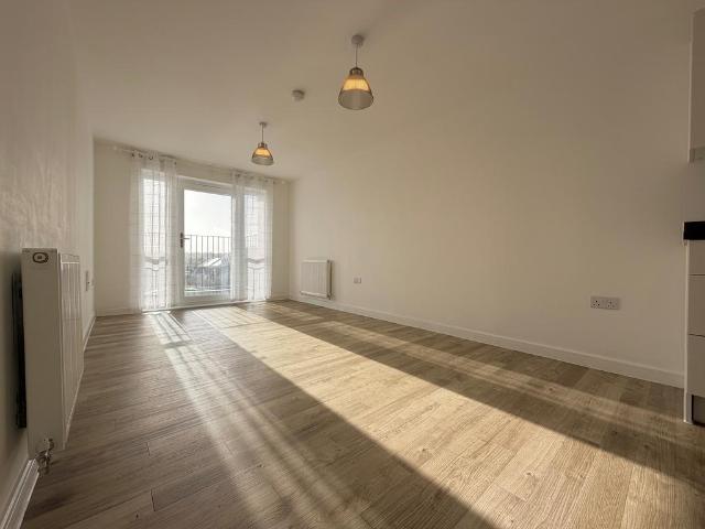 Bridgeman Way, Bristol, BS10 2 bed apartment to rent £1,550 pcm £358 pw