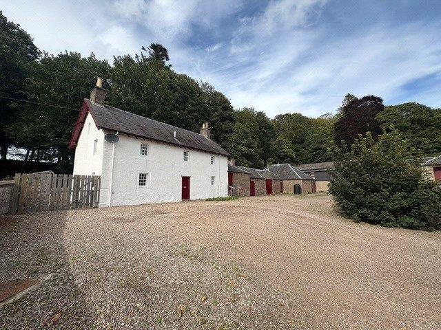 Bridgend Farm House, Glamis, Forfar. 3 bed detached house to rent £1,250 pcm £288 pw