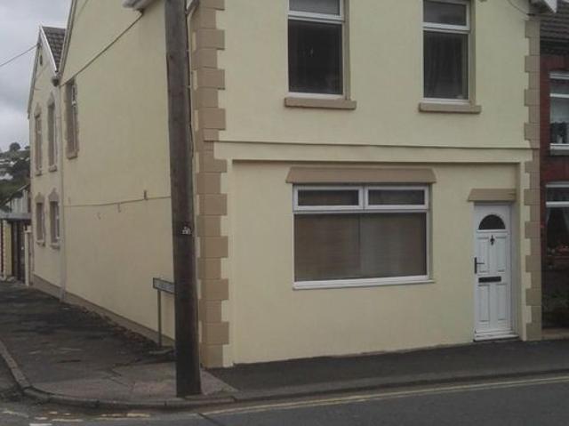 Bridgend Road, Llanharan, Rct CF72, 1 bed flat to rent, £595 pcm | PrimeLocation