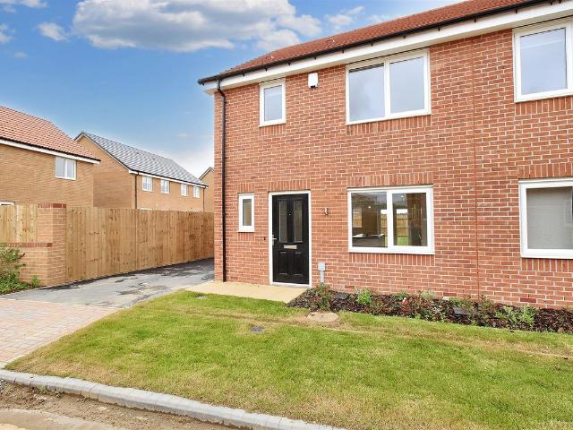 Bridges Close, Ferriby Fields DN33, 3 bed semi detached house to rent, £1,150 pcm | PrimeLocation