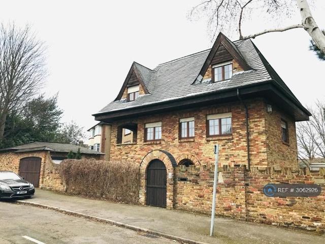Bridges Lane, Croydon, CR0 1 bed in a house share to rent £800 pcm £185 pw