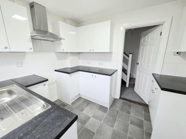 Bridefield Crescent, Waterlooville, PO8 3 bed house to rent £1,550 pcm £358 pw