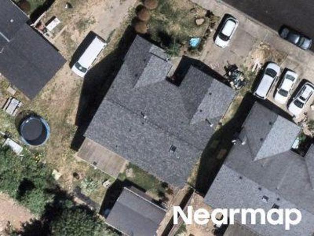 Bridlewood Ln