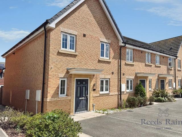 Bridle Mews, Thorpe Willoughby, Selby, North Yorkshire YO8, 3 bed semi detached house to rent, £1,150 pcm | PrimeLocation